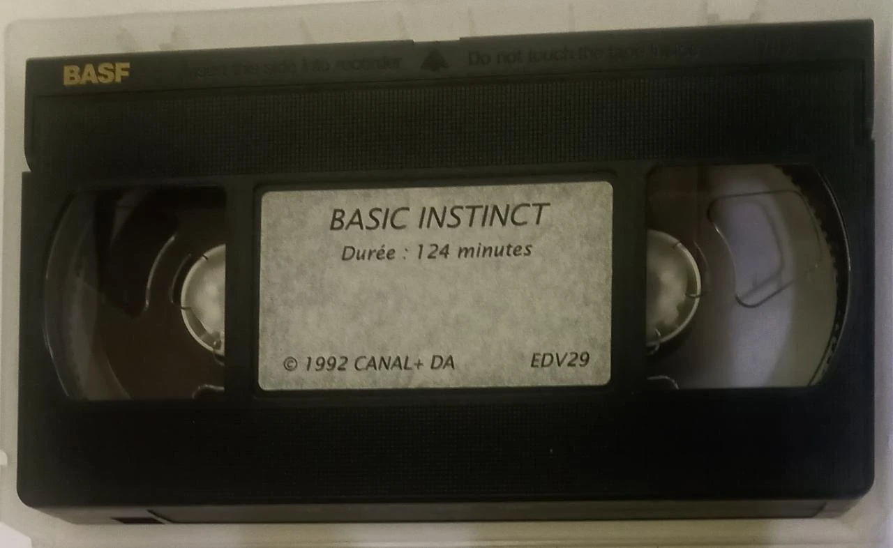 Basic Instinct Sharon Stone en Michael Douglas op VHS – photo 3